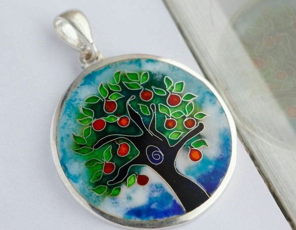 Грузинская ювелирная эмаль минанкари