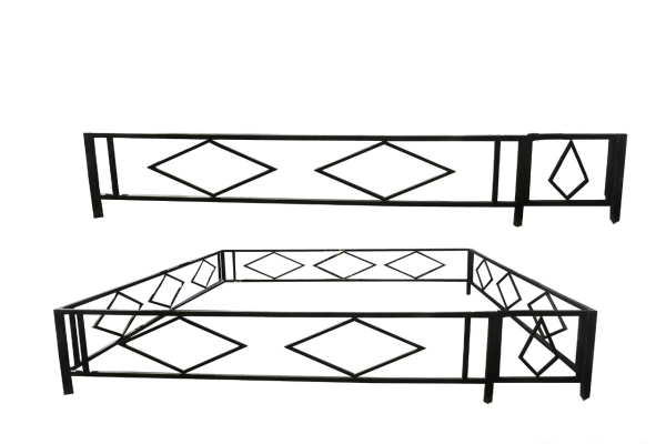 Ограда на могилу из профильной трубы 20 на 20