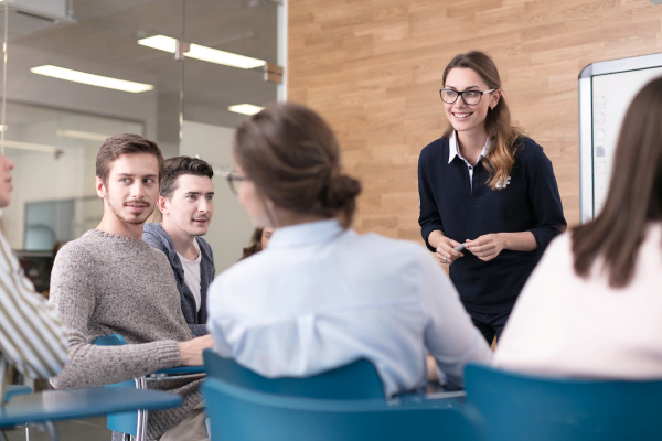 Стажер в компании