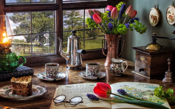 Натюрморты с цветами и едой