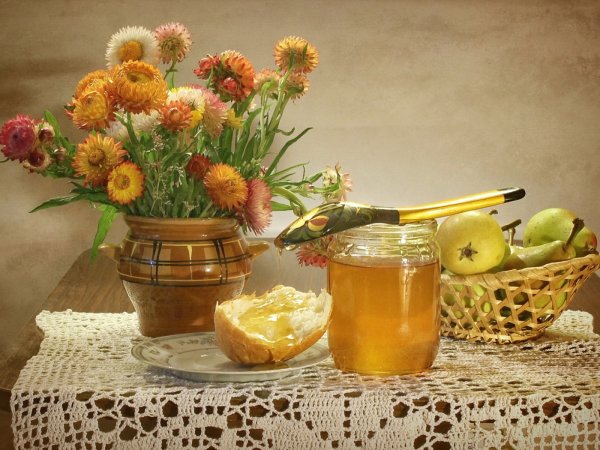 Какого числа праздник медовый спас