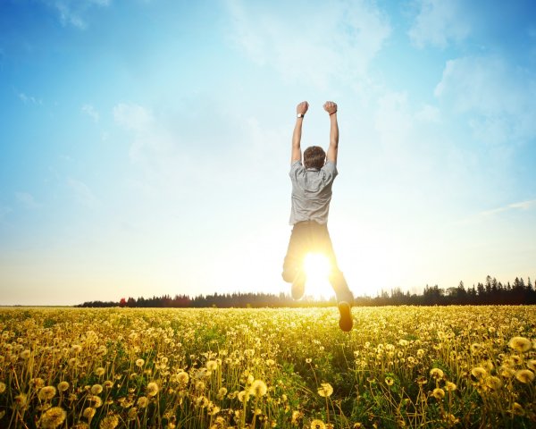 Человек и солнце