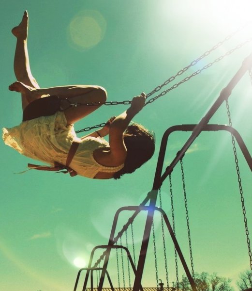 Радость на качелях