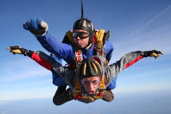 Парашютист Россия