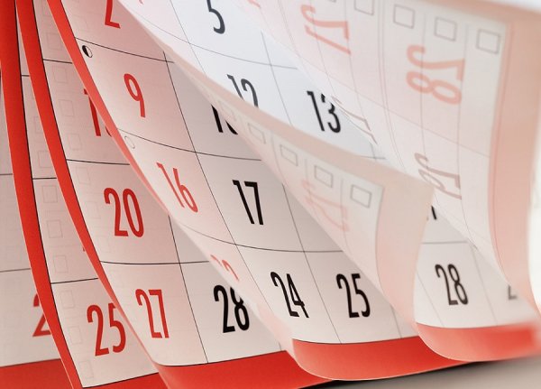 Выходные на календаре рисунок