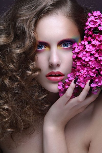 Бьюти съемка с цветами