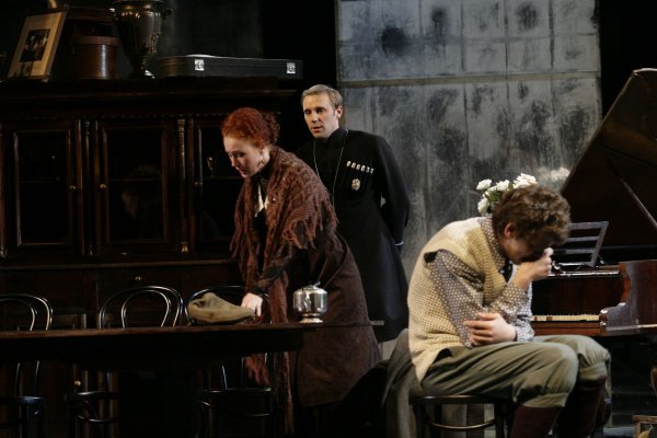 Дни Турбиных театр мастерская