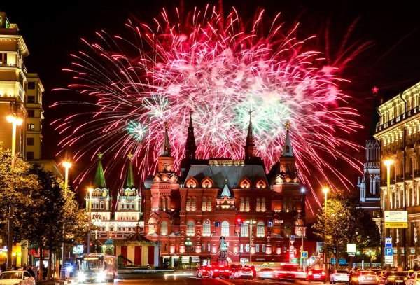 Праздничная Москва