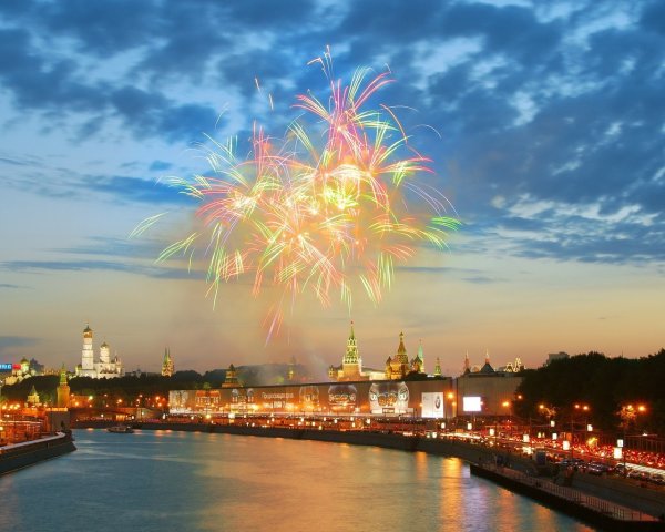 Праздник на красной ПЛОЗАД