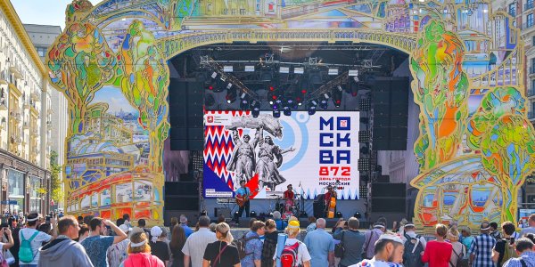 Ночная Москва салют