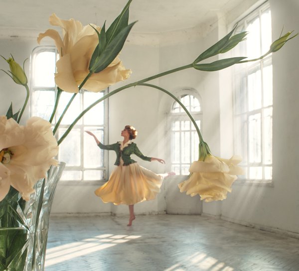 Балерина с цветами