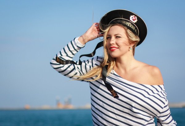 Морячка Соня