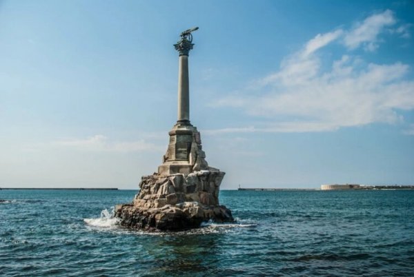 С днем рождения Севастополь