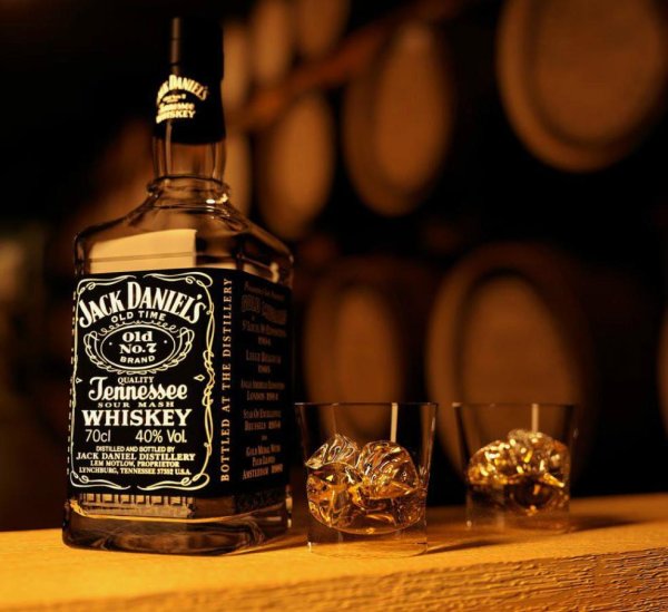 С днем рождения виски сигара