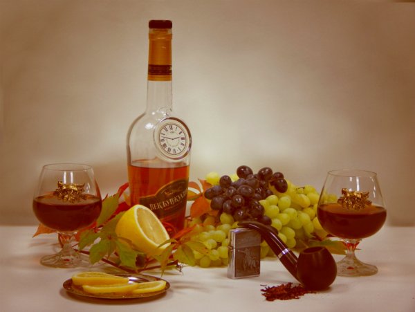Натюрморт с коньяком
