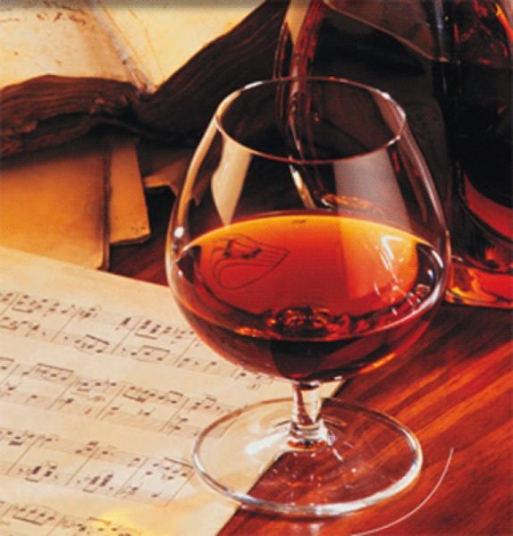 Бокал коньяка с днем рождения