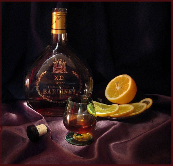 Натюрморт с коньяком