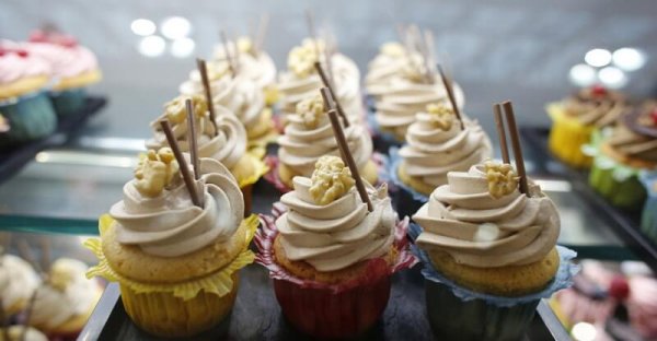 С праздником кондитера