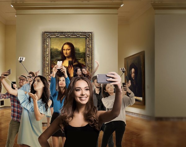 Международный день селфи