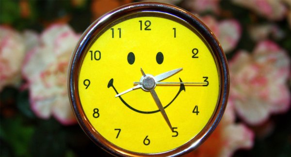 Часы тикают