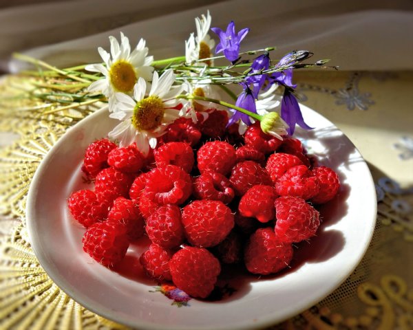 Открытки с днём малинового варенья