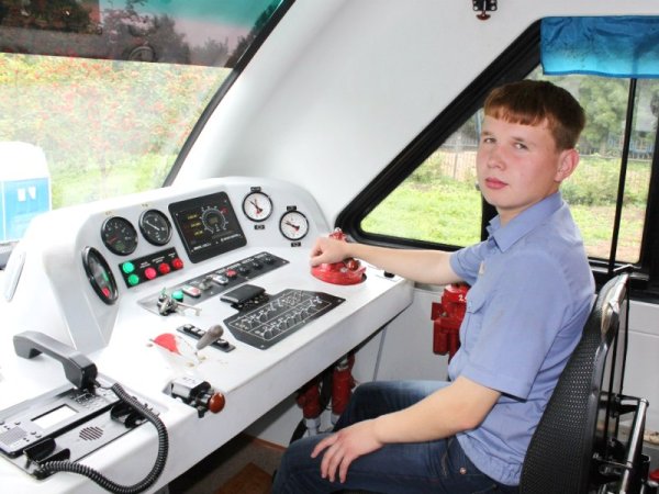 Машинист депо РЖД