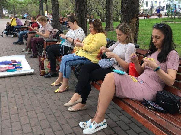 Всемирный день вязания на публике