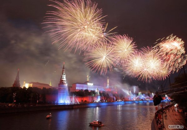 День Победы салют