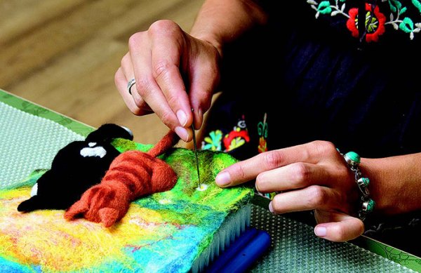 Выкладывание художественного Войлока