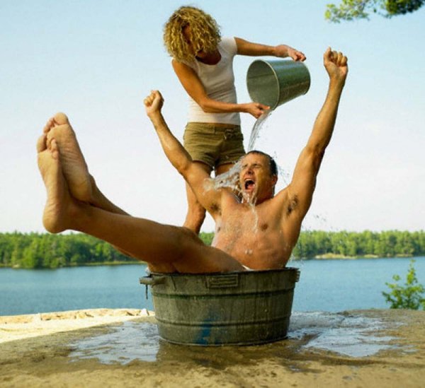 Жизнерадостный парень