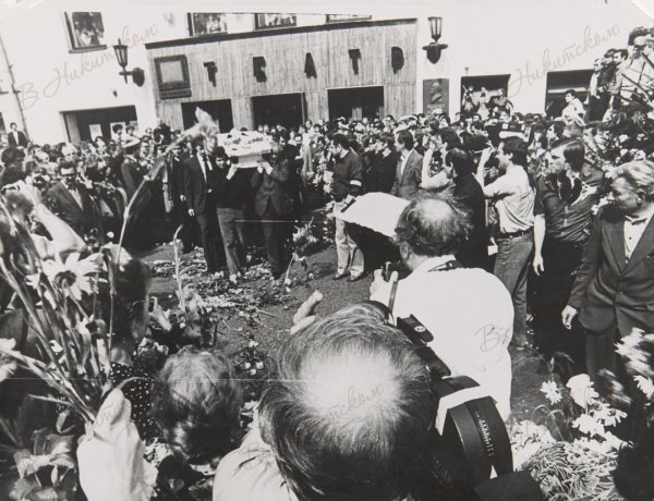 Сталин Иосиф Виссарионович мертвый