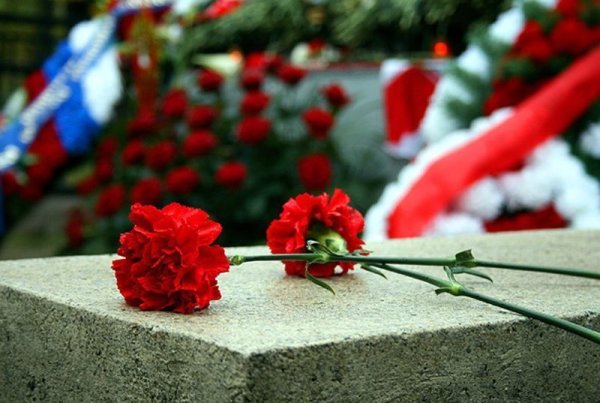 Светлая память вашему папе