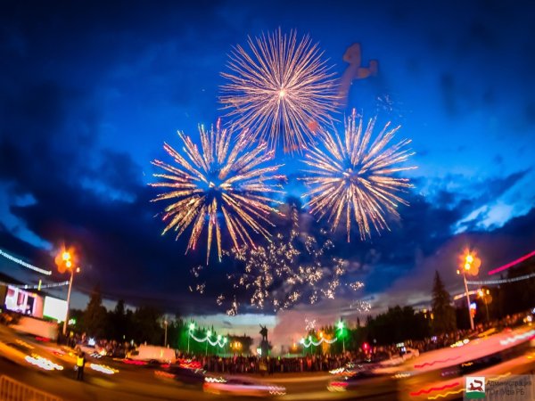 Салют в Уфе на день города