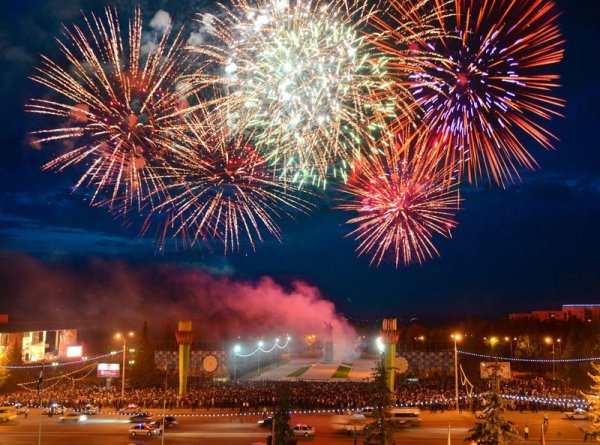 Салют Уфа парк Ватан