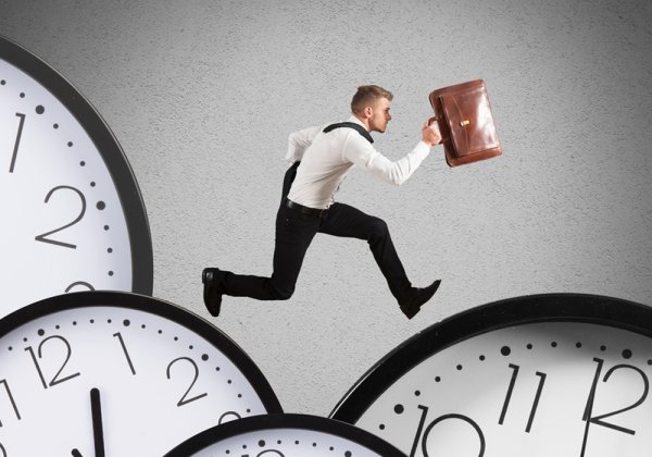 Уставшая женщина