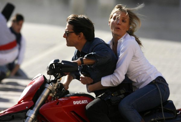 Том Круз рыцарь дня