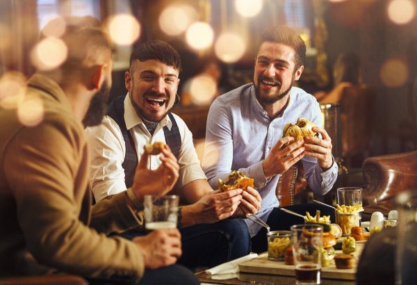 Праздничное застолье