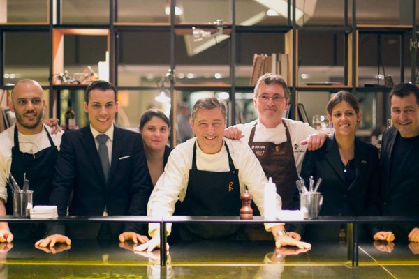 Люди в ресторане