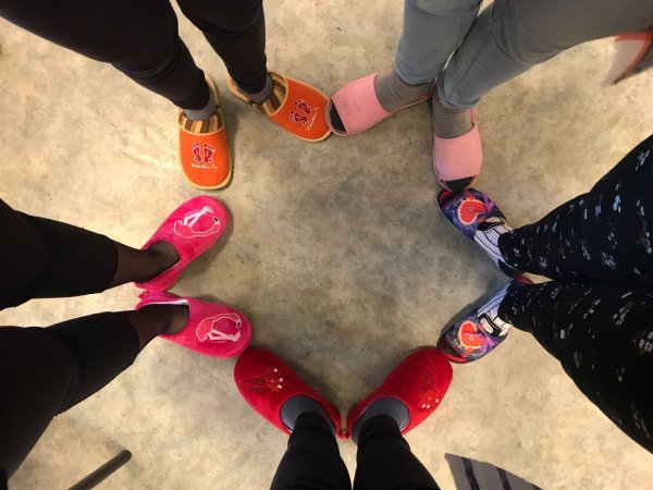 День шлепанцев