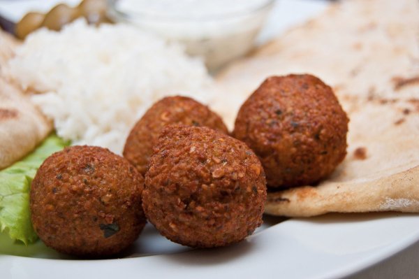 Вегетарианская пирамида фалафель