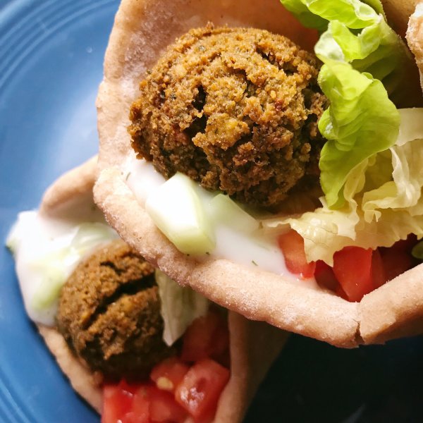 Фалафель с соусом