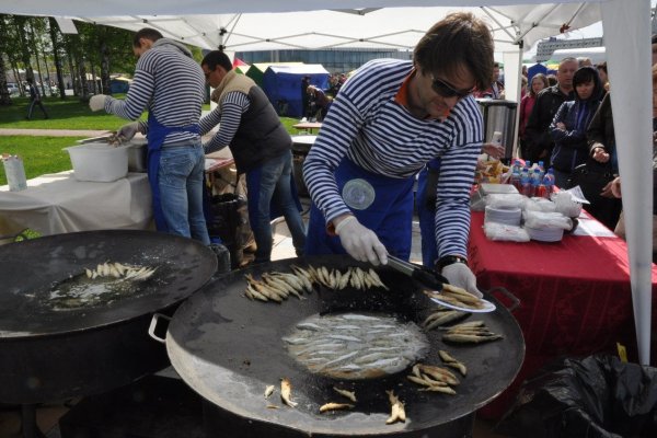 Праздник корюшки в Санкт-Петербурге