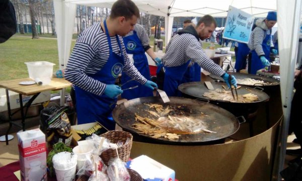 Фестиваль корюшки в Питере