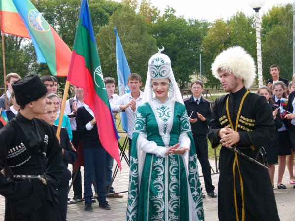 Пять субъектообразующих народов КЧР