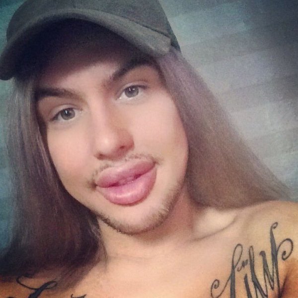 Всемирный день губашлепа