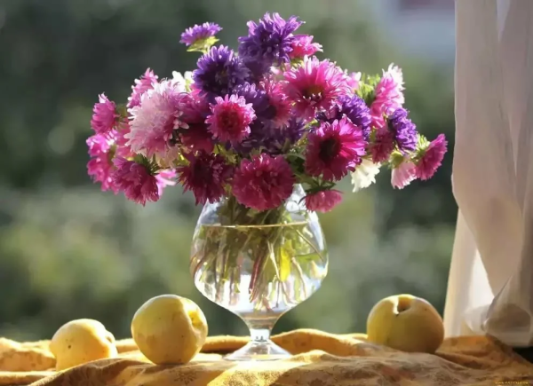 Осенний букет астры