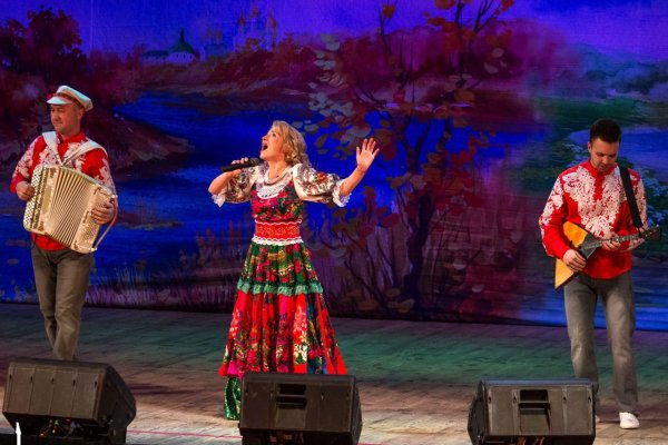 Лена Василек и группа белый день