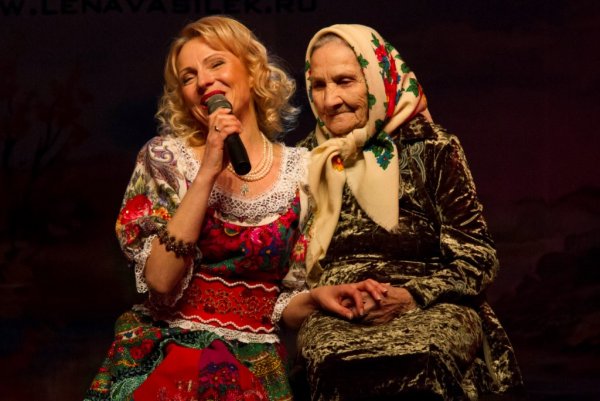 Лена Василёк и группа