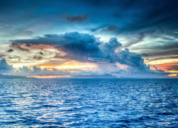 Надпись на песке