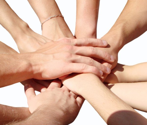 Ладони вместе